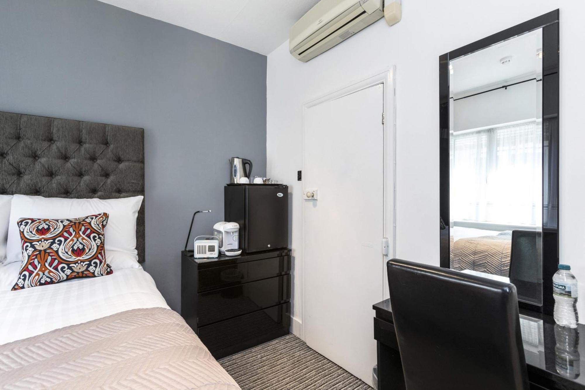 Martel Guest House London Ruang foto